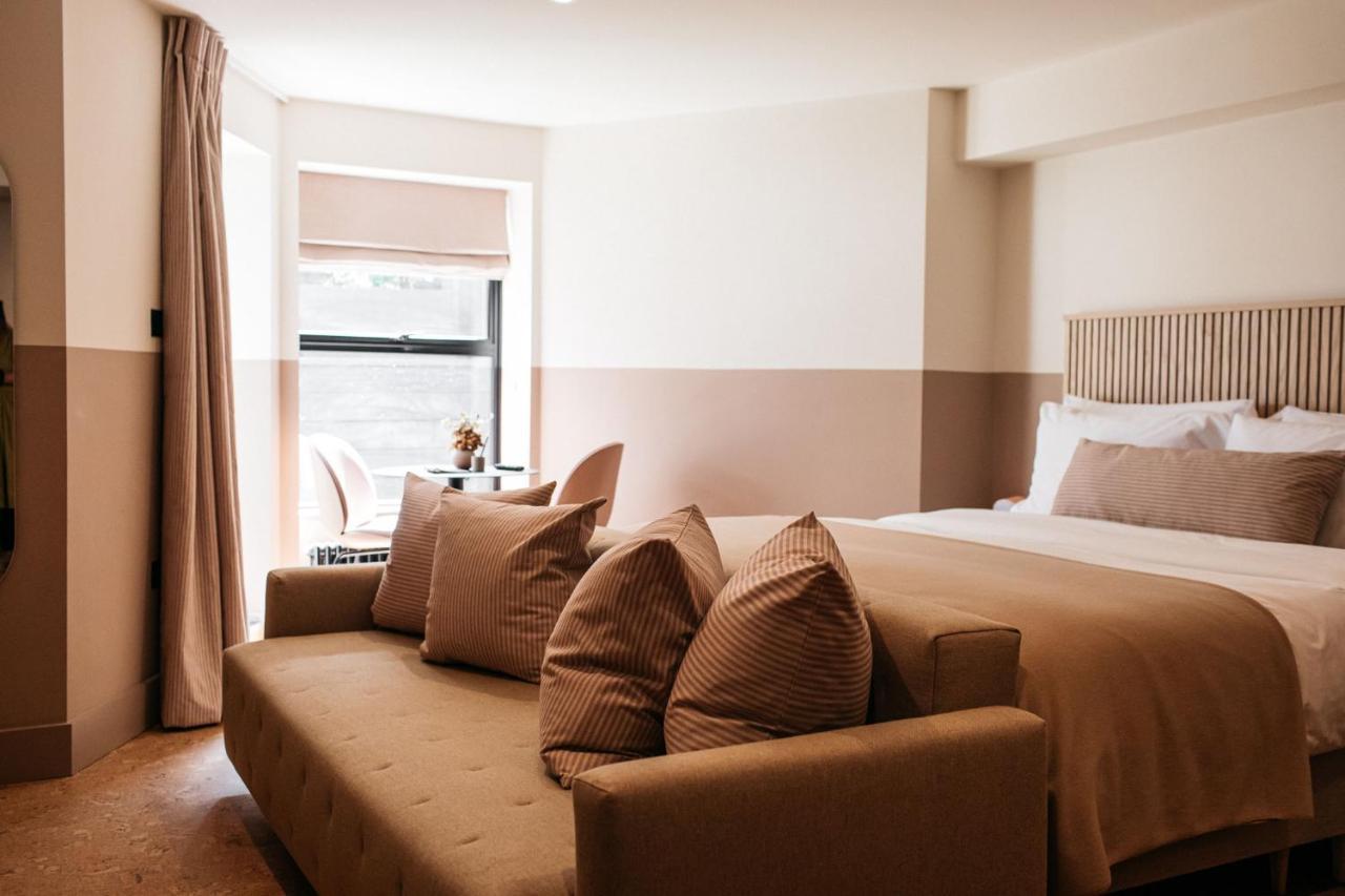Port Hotel Истборн Екстериор снимка